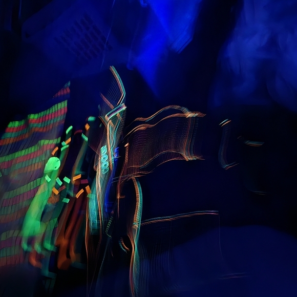 Coogi 42 blacklight (3d glasses required) - Picture 9 of 16